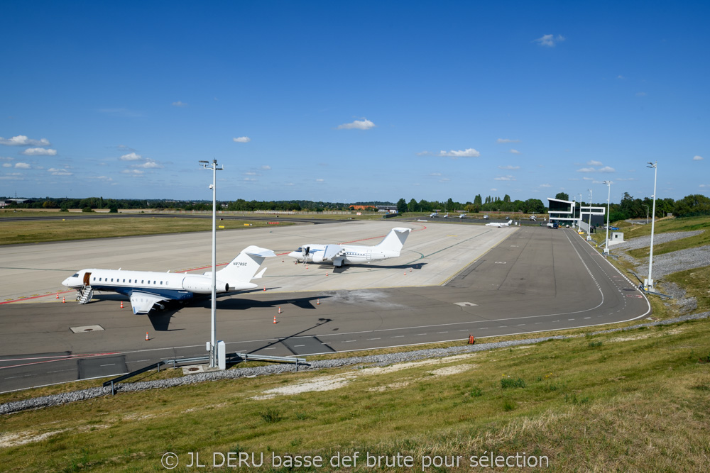 Liege airport
 General Aviation Terminal - ASL Group